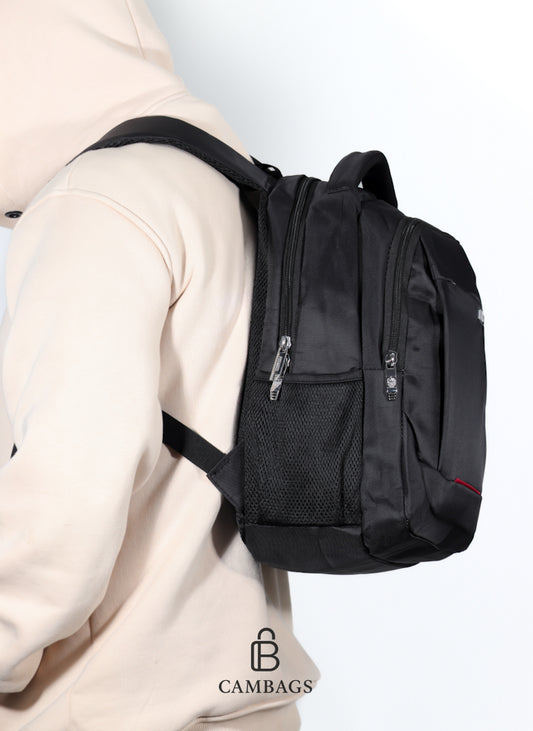 Morral Pequeño PONASOO con Puerto USB – Impermeable y Funcional