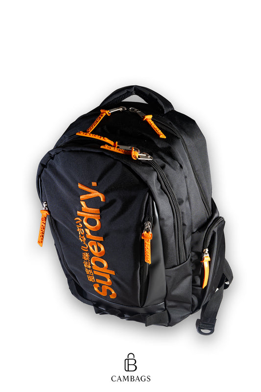 Morral Superdry Negro con Cremalleras Naranjas – Espacioso, Urbano y Moderno